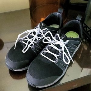 Reebok Steel toe womens size 10 memory tech massage